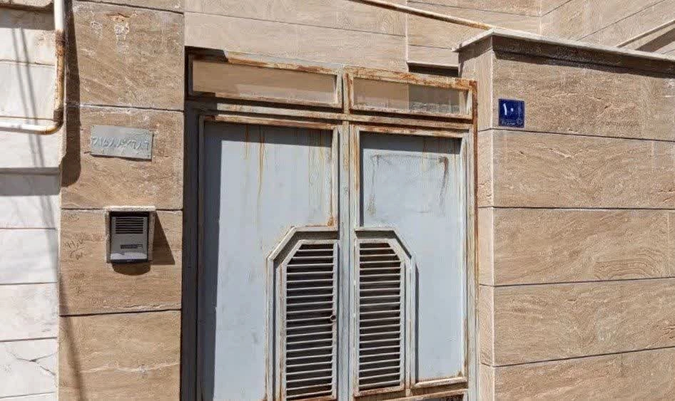 Implementation of the standardization plan and installation of urban plaques in areas of Arak lacking plaques
