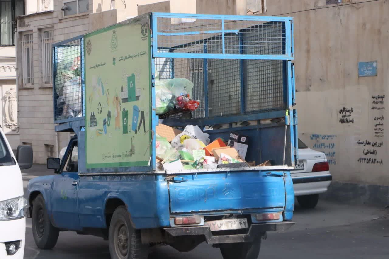 Visit of NGOs to the process of implementing the waste separation plan at the source in Arak