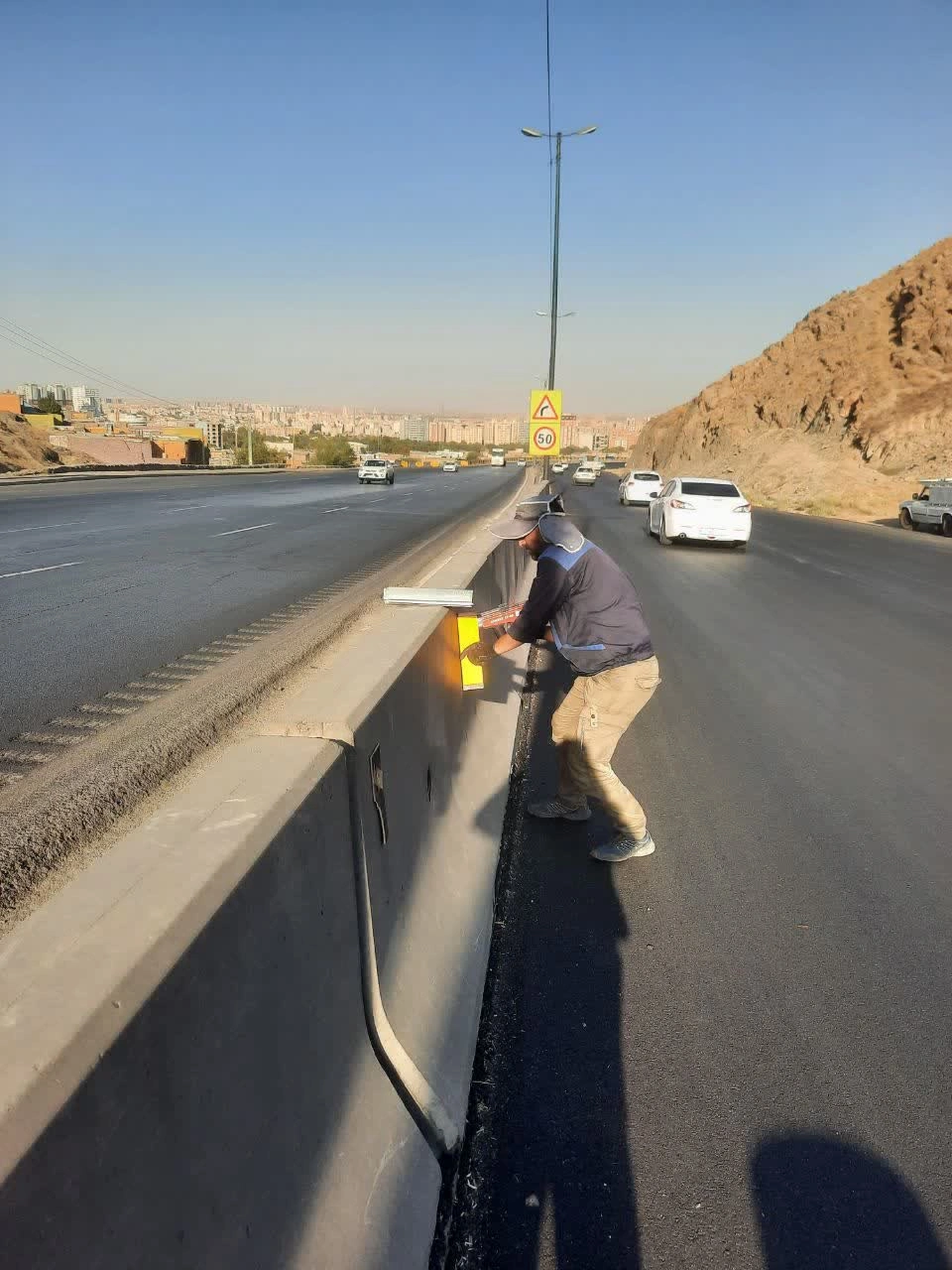 Improving safety on the southern ring road with the installation of guard flowers