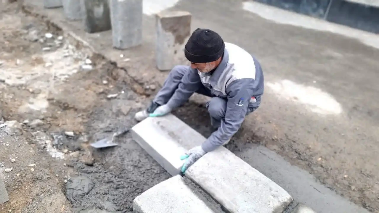 Continuity of municipal construction efforts in Arak; from managing surface water to improving streets