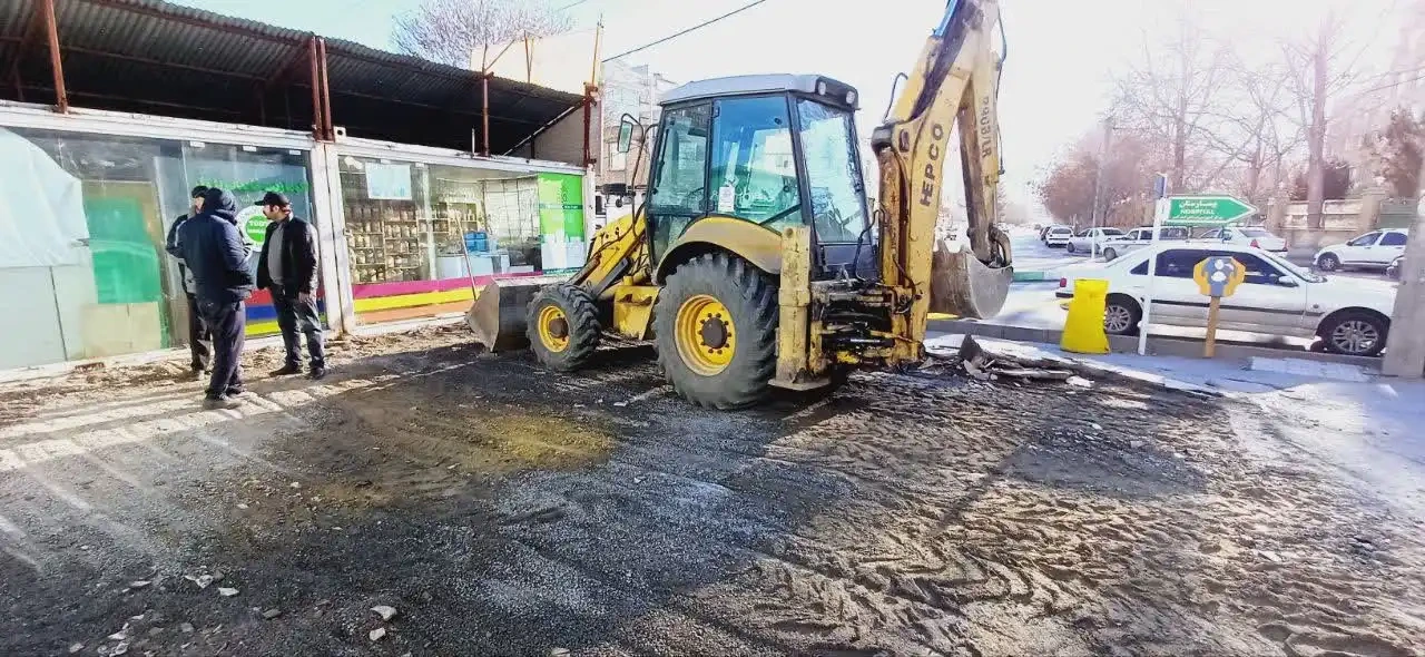 Organizing the vacant lot located in Golestan Bazaar